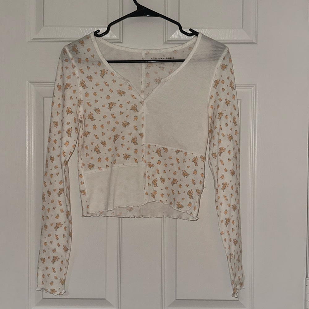 American Eagle Floral Long Sleeve Top Size Small